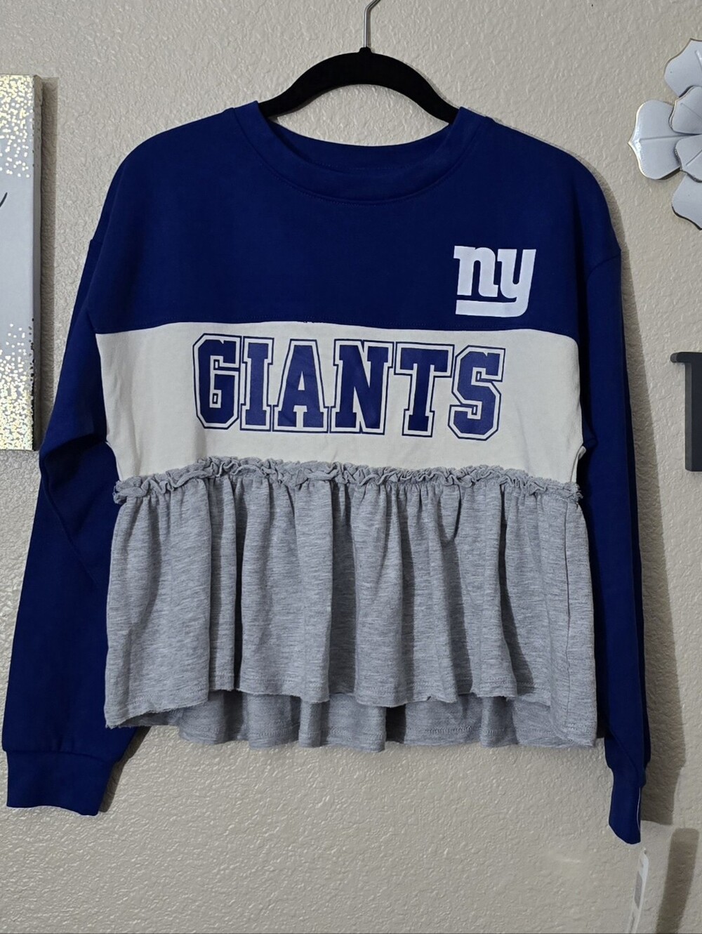 NY Giants Sweatshirt *YL*